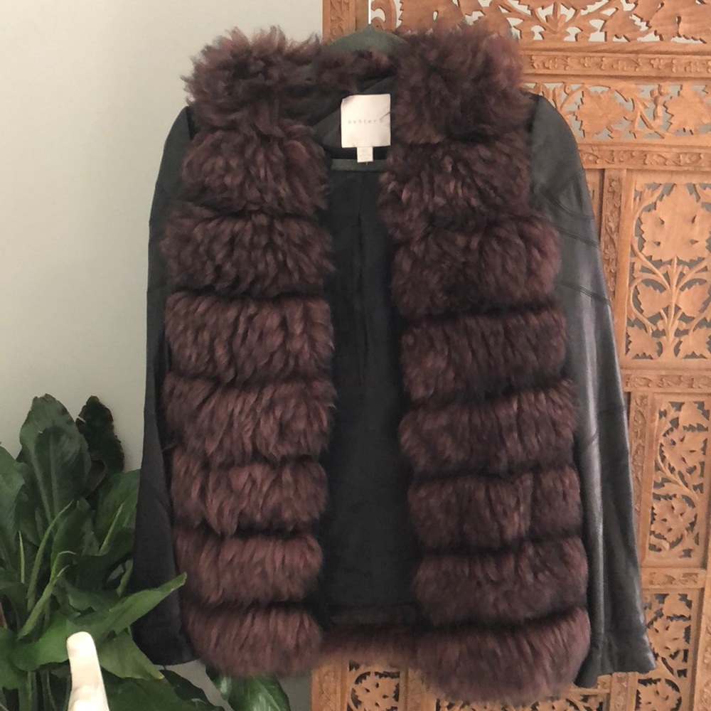 Maroon Ashley b xs faux fur/ leather jacket